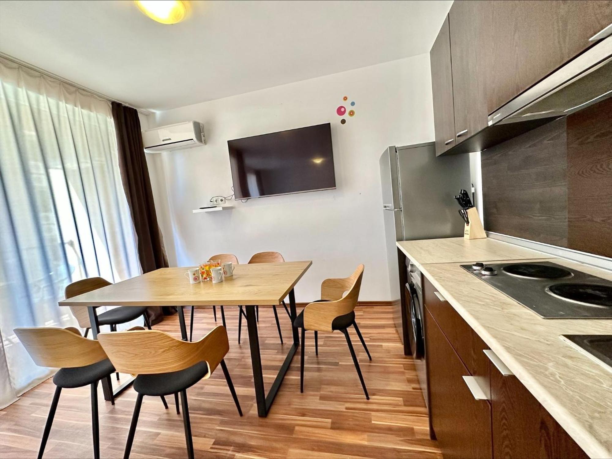 Sunny View Central - Menada Apartments Sunny Beach Room photo