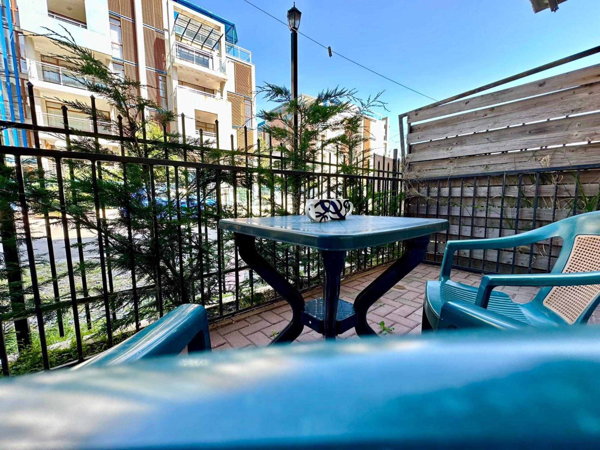 Sunny View Central - Menada Apartments Sunny Beach Room photo
